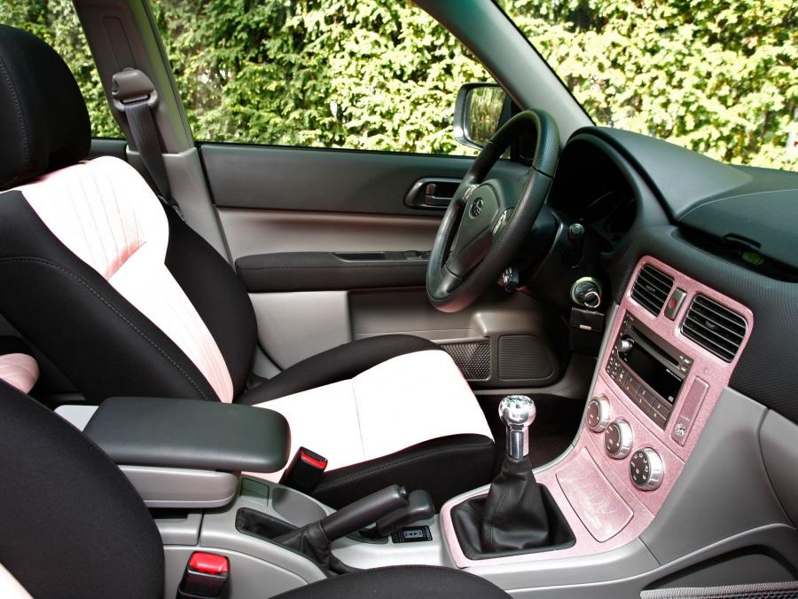  Subaru Forester Lady by Rinspeed 2005 года  (фото 2 из 4)